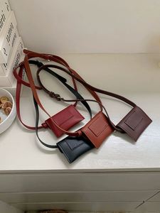 Sac banane en cuir mini avec ceinture réglable et portefeuille croisé, idéal pour les robes et comme cadeau pour femme - Product Image 6