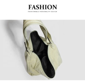 Bolso bandolera coreano OEM para mujer, para uso diario al aire libre, nuevo bolso cruzado deportivo informal a la moda, impermeable, para gimnasio, B-3960 - Product Image 5