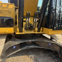 Excavatrice sur chenilles d'occasion CAT 325D2L 25 tonnes 2022, 900 heures, châssis long, godet de 1,38 m³ pour travaux en carrière en Europe