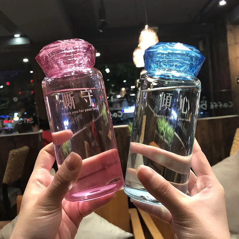 SQ122 New Design Diamond Style Lid Glass Bottle Promotional Portable Water Bottle Gift Drinking Transparent Glass Bottle