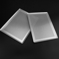 Plaque de cuisson en aluminium perforée Plaque de pâtisserie en aluminium perforée 40x30cm