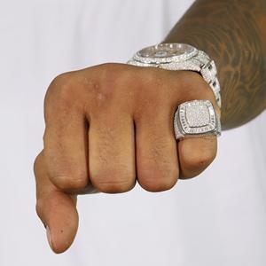 Anillo de Joyería Personalizado de Moda, Plata 925, Completamente Cubierto con Diamantes Moissanite VVS en Corte Baguette, Anillo Hip Hop para Hombre y Mujer - Product Image 3