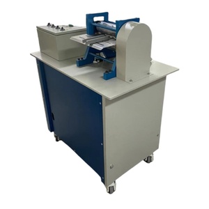 Machine de polissage thermique hydraulique personnalisée avec pompe, pour le gaufrage de ceintures en cuir véritable et le repassage de sangles, dotée d'un rouleau chauffant à température contrôlée H - Product Image 2