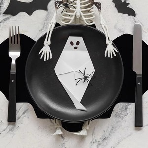 Napperons de <span class=keywords><strong>table</strong></span> en feutre motif chauve-souris pour Halloween, napperons de <span class=keywords><strong>table</strong></span> noirs antidérapants et résistants à la chaleur en feutre pour <span class=keywords><strong>table</strong></span> à manger - Product Image 2