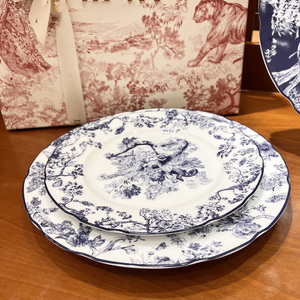 Nuevo diseño de estilo europeo de lujo Bone China Plate Set Porcelana Cena Set - Product Image 4