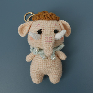 Porte-clés éléphant tricoté à la main avec col en dentelle, animaux en crochet, poupée amigurumi, pendentif, ornement de sac, cadeaux pour femmes - Product Image 6
