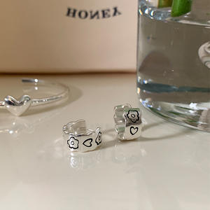 Pendientes de Metal con Diseño de Flor de Amor para Mujer, con Diseño Simple y Combinación Perfecta, Venta al por Mayor - Product Image 2