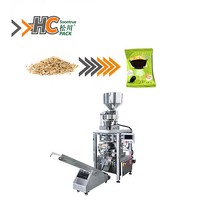 Machine de conditionnement entièrement automatique pour le collage et l'emballage de sacs en plastique avec doseur volumétrique pour orge, millet, avoine et quinoa