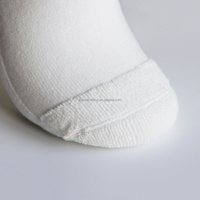 Chaussettes de sport brodées pour jeunes hommes, respirantes, écologiques, à séchage rapide, pour la course à pied au printemps