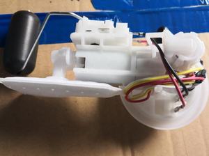 ヤマハR15 V3用3ピン付きの新しいオートバイ燃料ポンプ - Product Image 6