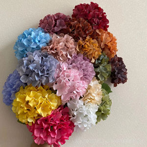 13 couleurs <span class=keywords><strong>Hortensia</strong></span> à tige unique Hydrangea Nouvelle décoration florale Tige unique Hydrangea Fleur artificielle en gros - Product Image 1