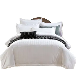4-5 yıldızlı otel özelleştirilmiş beyaz pamuk şerit otel yatak setleri yatak çarşafı yorgan kapak yastık kılıfı