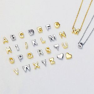 Collar de Moda Dylam con Colgante de Letra del Alfabeto A-Z y Corazón, en Plata de Ley 925 con Baño de Rodio y Oro de 18K - Product Image 1