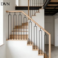 Nouvel Arrivage DVN : Balustre d'escalier rectangulaire à axe unique, style moderne américain, en fer, pour escaliers intérieurs de villa