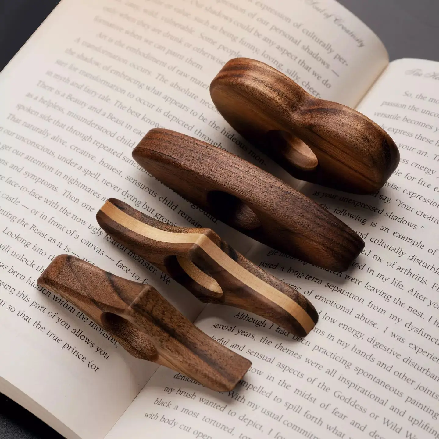 Handmade Natural Walnut Thumb Bookmark Hot sale Book Page Holder Reading Accessories Gifts for Readers