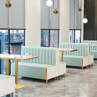 Meubles de restaurant modernes sur mesure, ensemble de canapés en cuir, tables et chaises de luxe pour restaurant, café, etc.