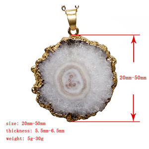 Pendentifs en <span class=keywords><strong>pierre</strong></span> naturelle BASQUESUN, 9 couleurs, bord irrégulier plaqué or, charmes en agate cristalline pour la fabrication de bijoux, collier DIY - Product Image 3