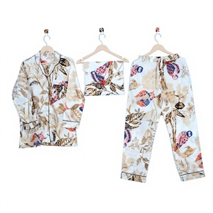 Ensemble de détente en coton pour femme, imprimé floral oiseaux, col mandarin, manches longues, style artisanal indien, taille adulte, idéal pour l'été - Product Image 1