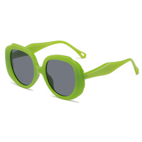 Lunettes de soleil vintage couleur bonbon pour femme 2026 – Tendance populaire, monture carrée surdimensionnée, verres dégradés décoratifs, nuances vert et rose