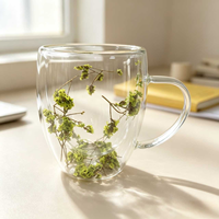 Mug en verre borosilicate à double paroi avec fleurs séchées vertes intégrées, tasse à café isolée thermiquement avec poignée