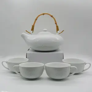 Conjunto de chá de porcelana