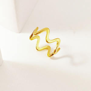 เครื่องประดับสุดหรูสำหรับผู้หญิงแหวนปรับระดับได้ทำจากสแตนเลสสตีลชุบทองสำหรับผู้หญิง - Product Image 3