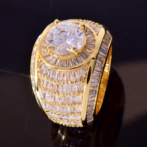 Bague de luxe unisexe en argent personnalisée avec diamant de laboratoire taille brillant, bijou de mode pour un style moderne - Product Image 4