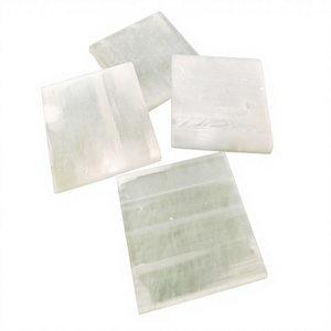แผ่นหินเซเลไนต์สีขาวทรงสี่เหลี่ยมขนาด 3-4 นิ้ว คุณภาพสูง ทำด้วยมือ หินกึ่งมีค่า ขัดเงา สำหรับการบำบัดเรกิในบ้าน - Product Image 1