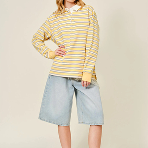 <span class=keywords><strong>Polo</strong></span> rayé oversize à manches longues et col contrastant jaune et <span class=keywords><strong>blanc</strong></span> avec fentes latérales pour <span class=keywords><strong>femme</strong></span> - Product Image 1