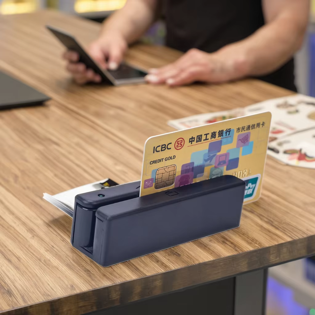 Wholesale MSR003 Portable ABS Credit Card Reader Bi-direction Swipe USB Communication Interface 3 Tracks Magnetic Stripe Reader