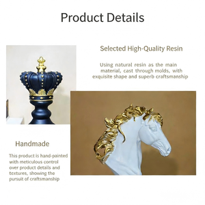 Nuovo Set di Scacchi Tradizionale in Resina - Ornamento Fatto a Mano e Dipinto a Mano per Arredamento Interno (Statuette di Re, Regina e Cavaliere) - Product Image 5