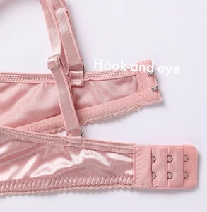 Set Intimo Sexy con <span class=keywords><strong>Reggiseno</strong></span> Push-up Senza Ferretto e Senza Imbottitura con Chiusura Posteriore e Slip in Seta Ghiaccio Senza Cuciture con Spalline Sottili, Corsetto in Pizzo - Product Image 6