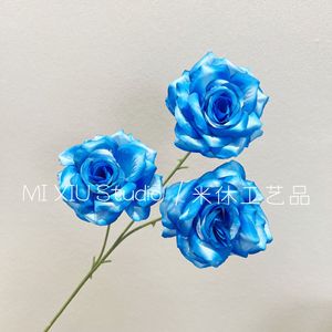 Mishu Crafts - Rosa de Seda Azul de 3 Cabezas, Flor Artificial Hecha a Mano para Decoración de Bodas y Hogar - Product Image 1