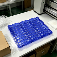Plateau alvéolé transparent bleu en PET antistatique pour pièces électroniques d'atelier, emballage de stockage, dimensions personnalisées