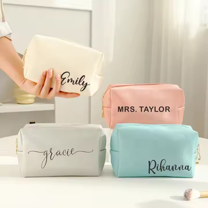 Bolsas de Maquillaje Personalizadas con Logotipo, Económicas, Impresas con Serigrafía, Regalos para Damas de Honor, Kits de Artículos de Tocador de Lujo, Bolsa de Viaje Lavable de PU con Cierre - Product Image 2