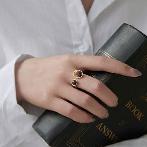 แหวนดีไซน์กันน้ำ ไม่ก่อให้เกิดอาการแพ้ ไม่หมอง ทำจากสแตนเลสสตีล ชุบทอง 14k 18k ประดับด้วยหินตาแมว สำหรับผู้หญิง - Product Image 2