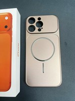 Étui de téléphone rigide en PC Corning durable, design magnétique, revêtement métallique, anti-rayures, antichoc, fin, compatible avec la charge sans fil