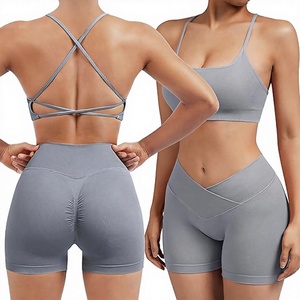 Conjunto de Yoga de Dos Piezas Color Gris de ATTIRELY SPORTS, Cuello Cuadrado, Tirantes Finos, Pantalones Cortos de Cintura Alta, Transpirable, Sin Costuras, Color Sólido, Secado Rápido - Product Image 2