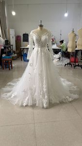 <span class=keywords><strong>Abito</strong></span> da Sposa Elegante di Alta Qualità con Schiena Scoperta, Scollo a V, Maniche Lunghe in <span class=keywords><strong>Pizzo</strong></span> <span class=keywords><strong>e</strong></span> <span class=keywords><strong>Tulle</strong></span>, Vestito da Sposa Slim Fit con Strascico - Product Image 6