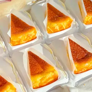 Caja de plástico de alta calidad para alimentos, embalaje transparente para tartas en rodajas, pieza triangular, con Folk