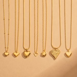 Collier Pendentif Cœur en Zircon Plaqué Or 18K en Acier Inoxydable Anti-ternissement pour Femme - Vente en Gros de Bijoux Fantaisie - Product Image 3