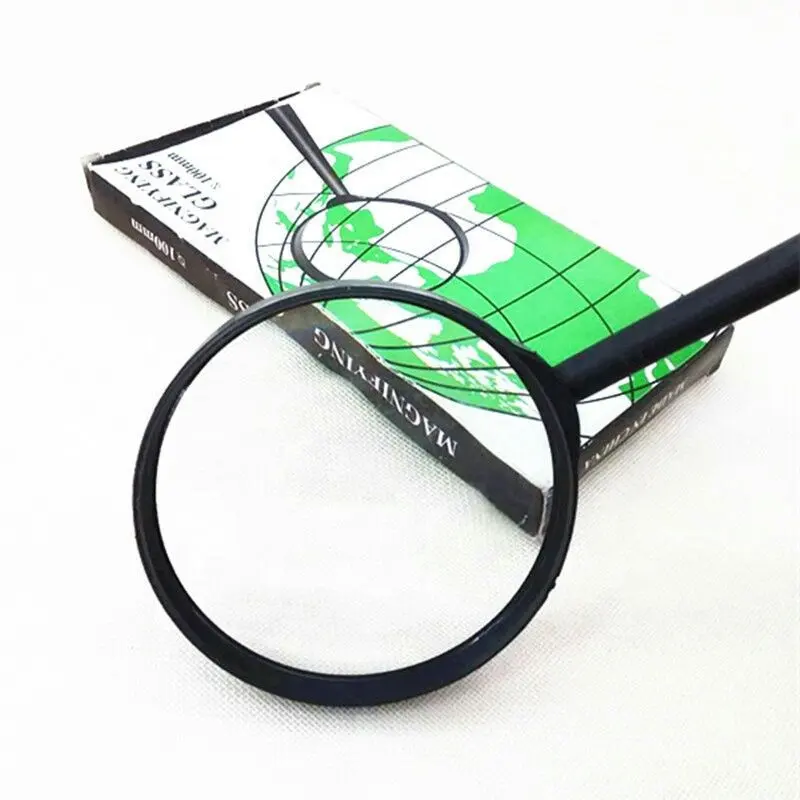 Пластиковое увеличительное стекло 90 мм для детей