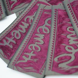 ملصقات قطنية مطبوعة للملابس بشعار العلامة التجارية صديقة للبيئة وفريدة للغاية، ملصقات قطنية عضوية 100% ناعمة للملابس - Product Image 3