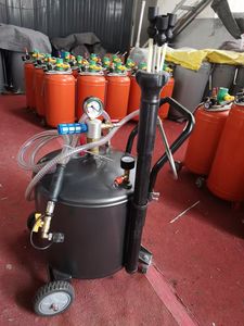 Unité de pompage pneumatique 80L Matériau en fer pour égouttoir à <span class=keywords><strong>huile</strong></span> collecteur d'<span class=keywords><strong>huile</strong></span> usée Machine équipement de véhicule pour <span class=keywords><strong>huile</strong></span> vidangée aspirée - Product Image 4