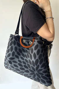 Borse a Spalla da Donna in PVC e Cotone, Stile Rock Classico, Realizzate in Italia, Materiale Sostenibile, Design Personalizzato, Fatte a Mano - Product Image 4