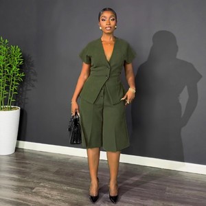 S11219 Completo Estivo da <span class=keywords><strong>Donna</strong></span>: <span class=keywords><strong>Blazer</strong></span> Slim con Fiocco a Maniche Corte e Pantaloni al Ginocchio, Set Due Pezzi per Ufficio - Product Image 5