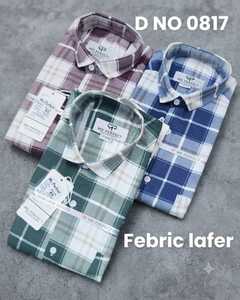เสื้อเชิ้ตผู้ชาย LAFAR เนื้อผ้านุ่ม ลายตารางใหญ่ สีฟ้าเขียวและสีแดงเลือดหมู แขนยาว สวมใส่สบายๆ ติดกระดุม - Product Image 3