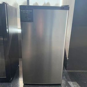 Refrigerador de una Puerta de 82L OEM ODM, Conservación de Frescura y Almacenamiento en Frío con Refrigerante, Refrigerador Doméstico para Dormitorio - Product Image 1