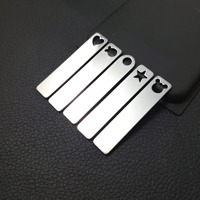 Usine personnalisée en acier inoxydable forme de bande blanc porte-clés pendentif gravé au laser Logo laiton métal porte-clés