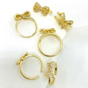 Anillo de Moda Ajustable Chapado en Oro con Diseño de Lazo y Joyería de Latón para Uso Diario Femenino - Product Image 3